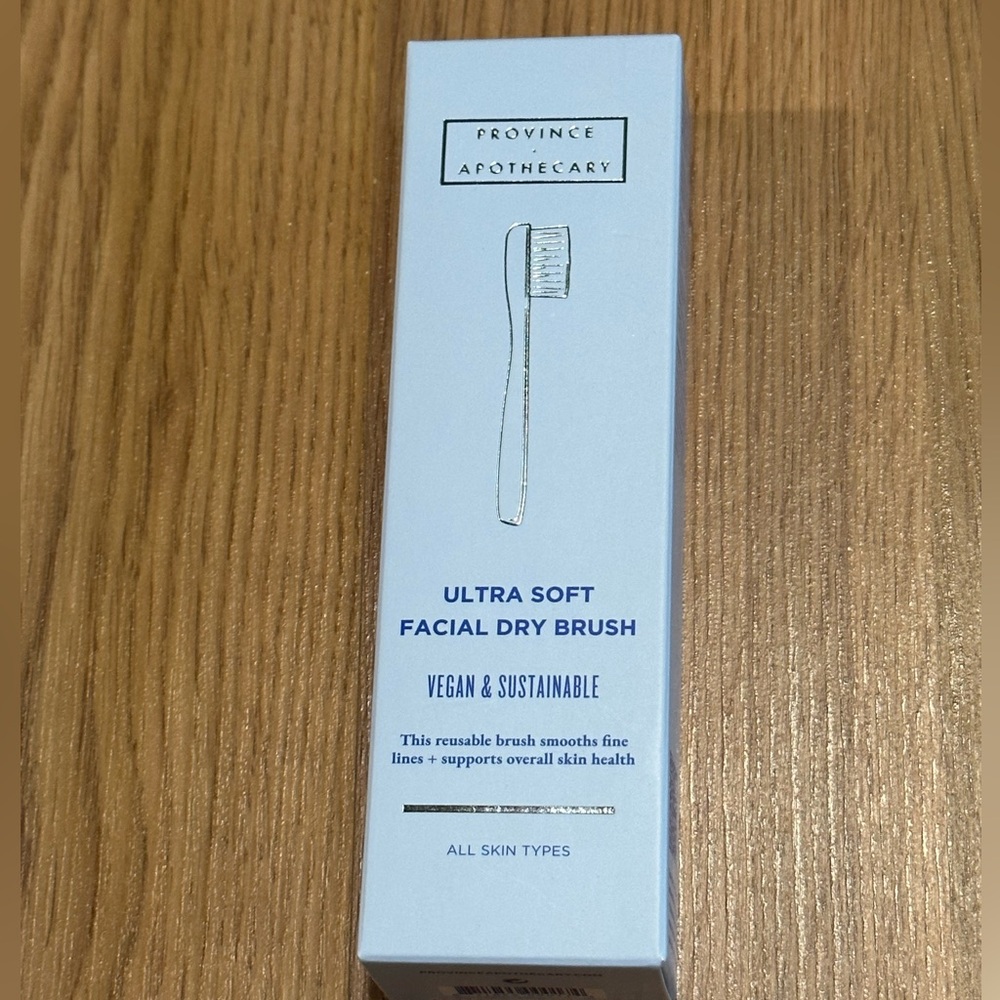 5 for $25 item 🌺 Province Apothecary Ultra Soft Facial Dry Brush
